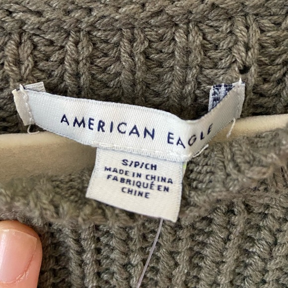 NEW American Eagle Army Green Sweater - Picture 2 of 4